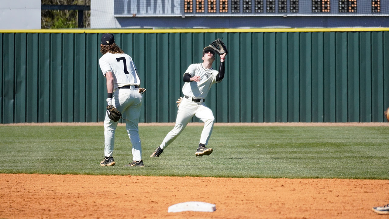 Early Offense and Stellar Pitching in Nightcap Lifts Trojans to Split with Carson-Newman