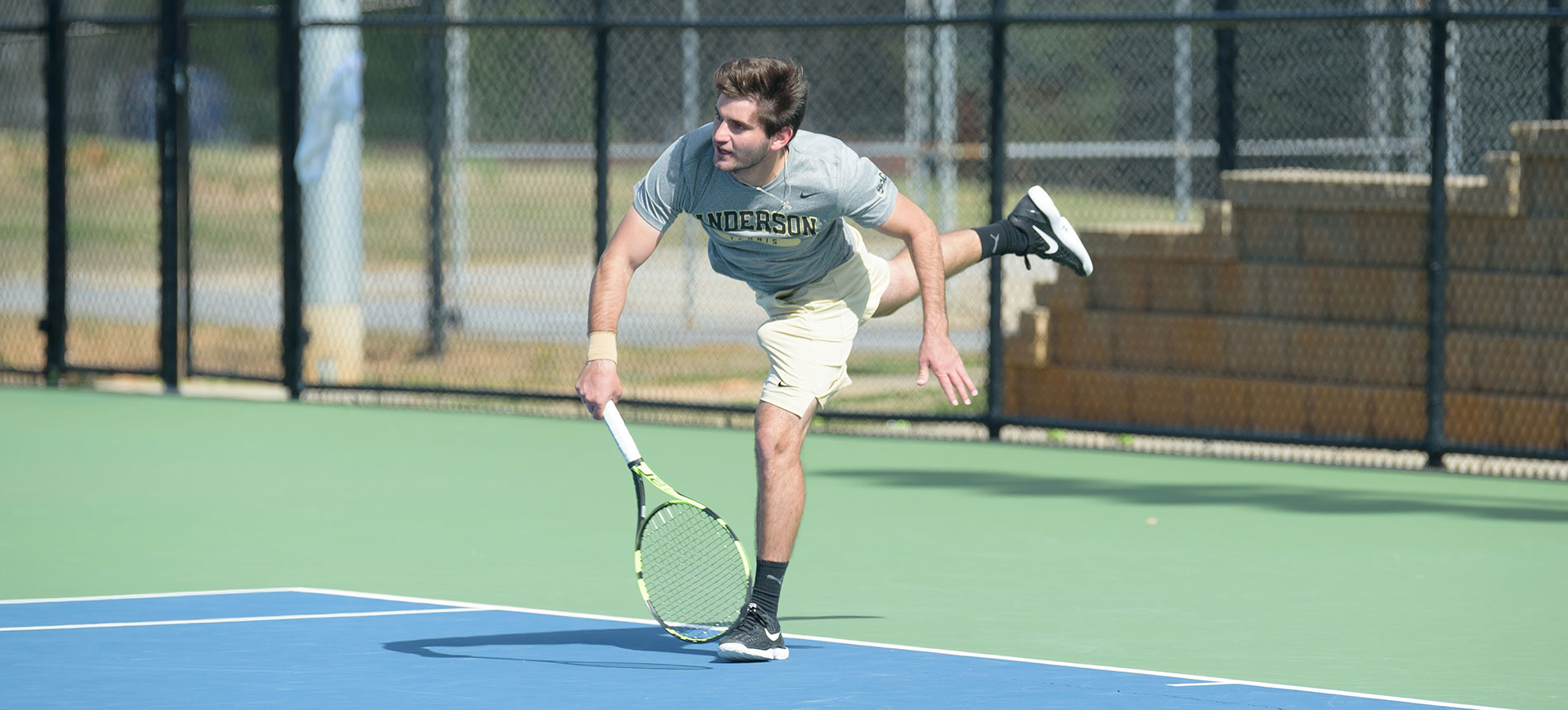 Men’s Tennis Uses Doubles Sweep to Propel them to Victory over Lenoir-Rhyne; 7-2
