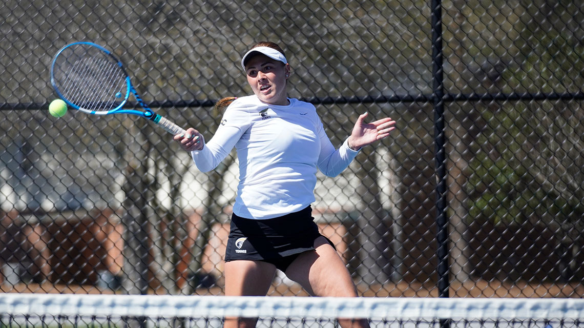 Trojans Continue Solid Play With Win Over Carson-Newman; 5-2