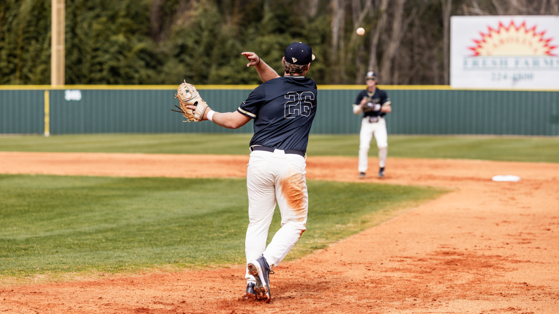 Three Big Innings Give Trojans 20-8 Win over Oilers