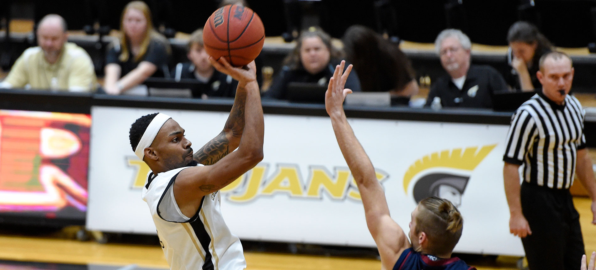 Trojans Hold on for Road Win at Mars Hill