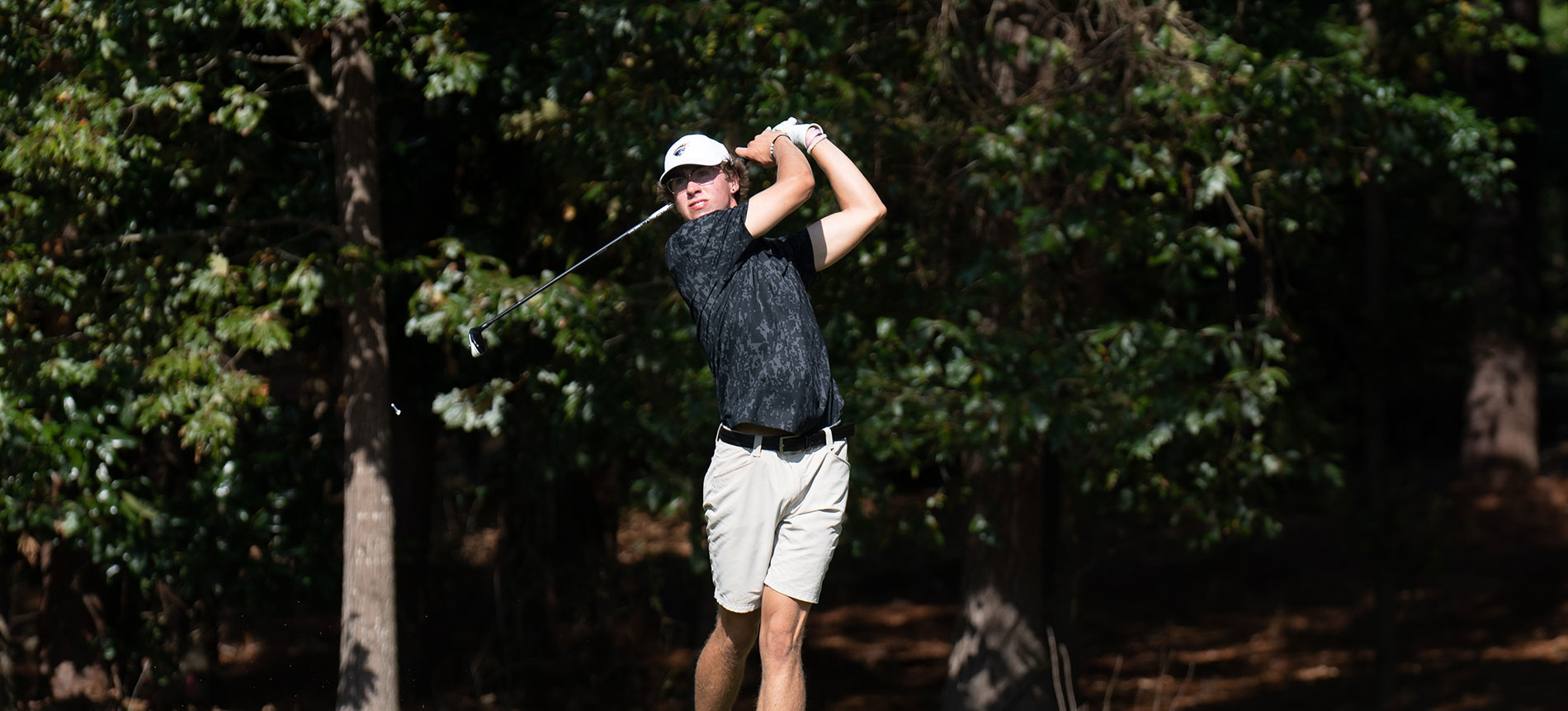 Men’s Golf in Eighth Place after Day One of Spring Bulldog Clash