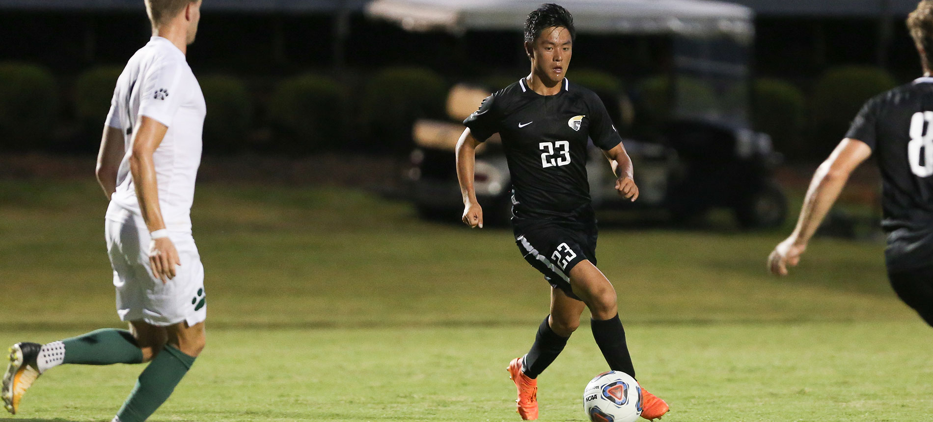 Men’s Soccer Lose Gut-Wrenching Double Overtime Match to No. 20 Queens; 1-0