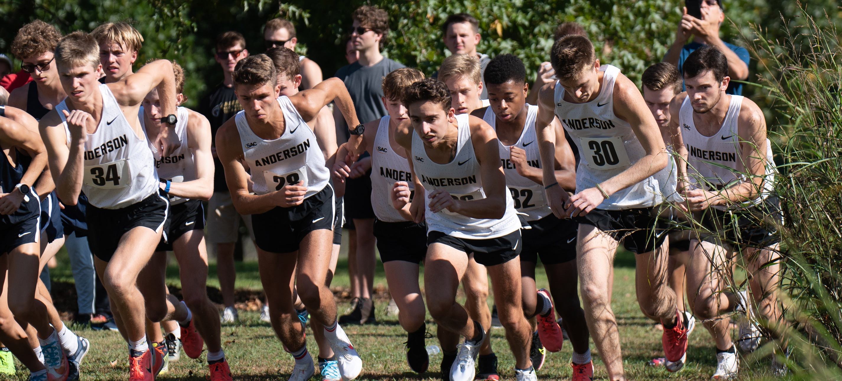 Men's Cross Country Takes Third at Converse Regional Preview