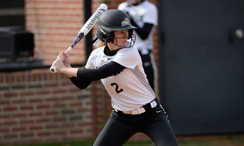 Softball Sweeps Doubleheader at Winston-Salem State
