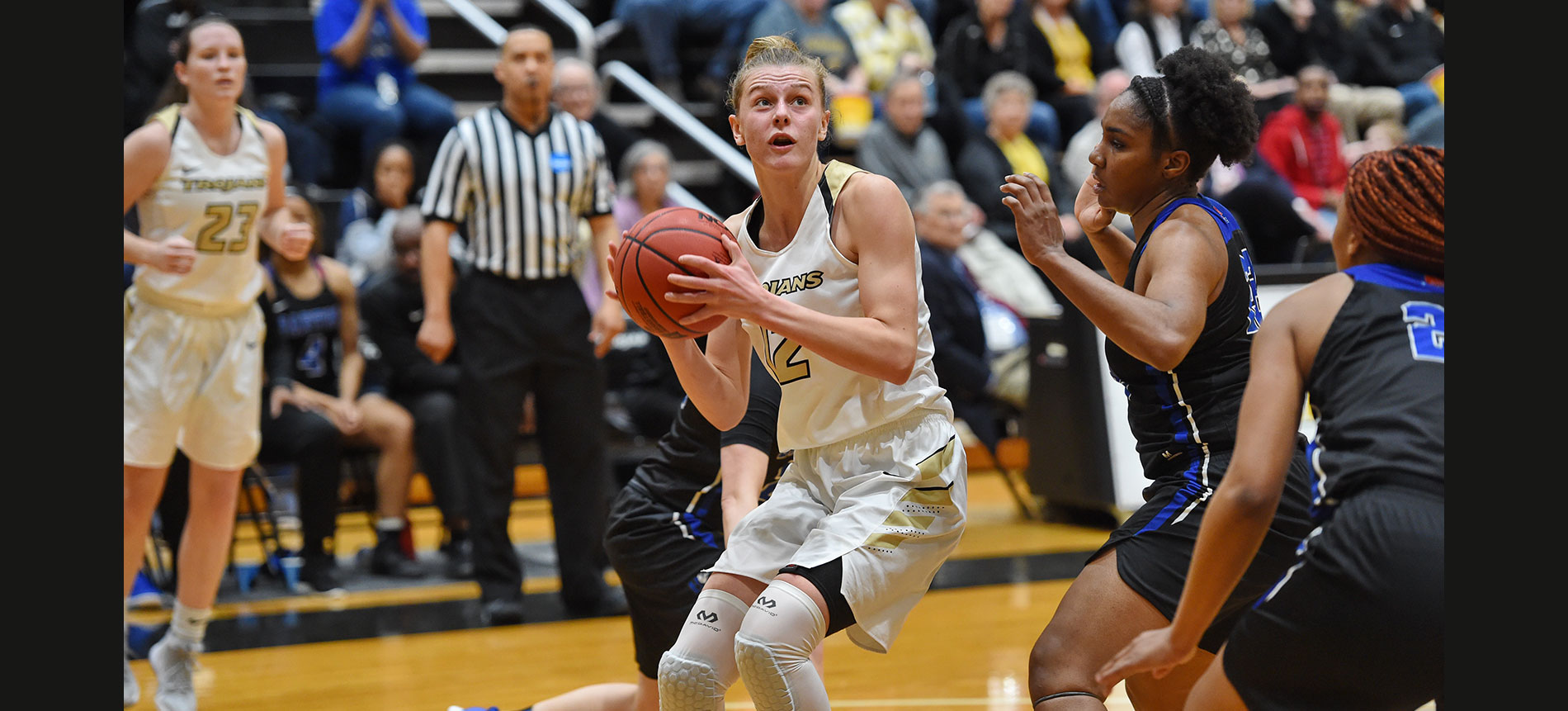 Mollenhauer Named USBWA DII National Player of the Week