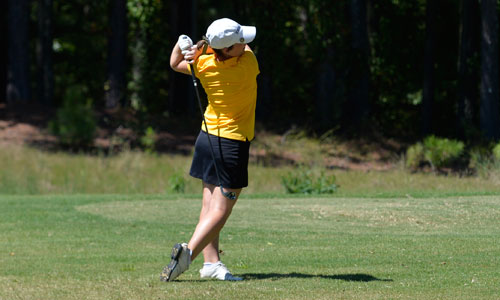 Women’s Golf in Ninth after Opening Round of Illinois-Springfield’s Island Getaway