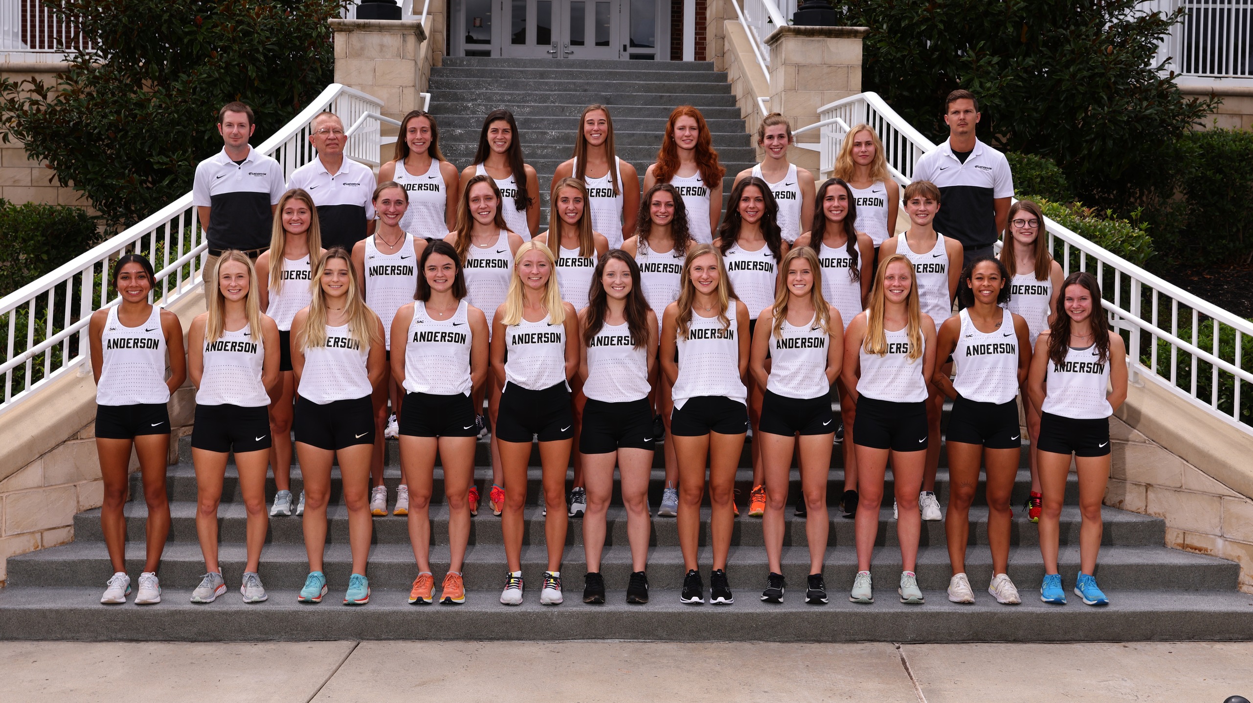 Women's Track and Field Named USTFCCCA All-Academic Team