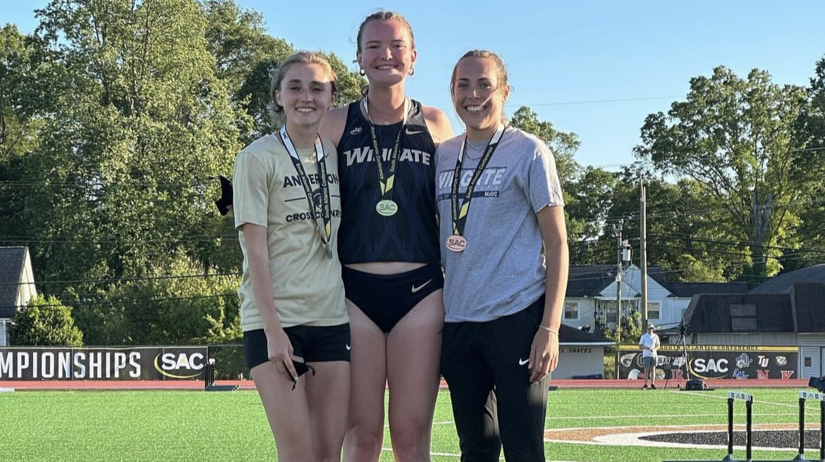 Hanson Places Second in 3000m Steeple; Women's Track Posts Three Finals Qualifying Times