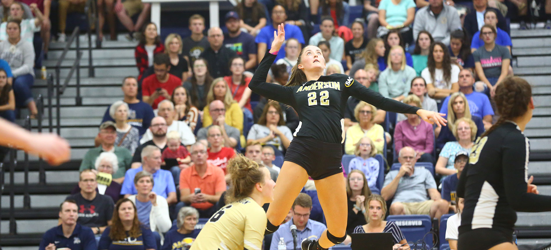 Volleyball Bounces Back to Defeat Coker for First Conference Win