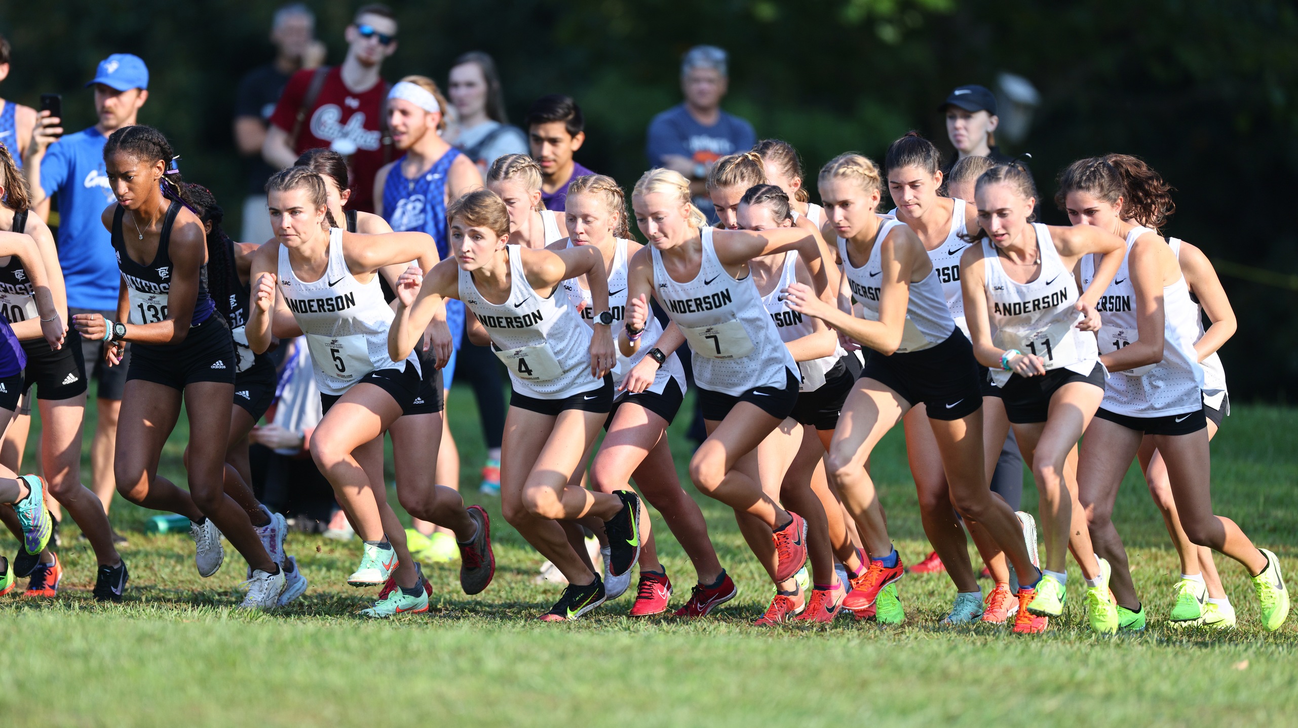 Women's Cross Country Finishes Third at Queen City Invite